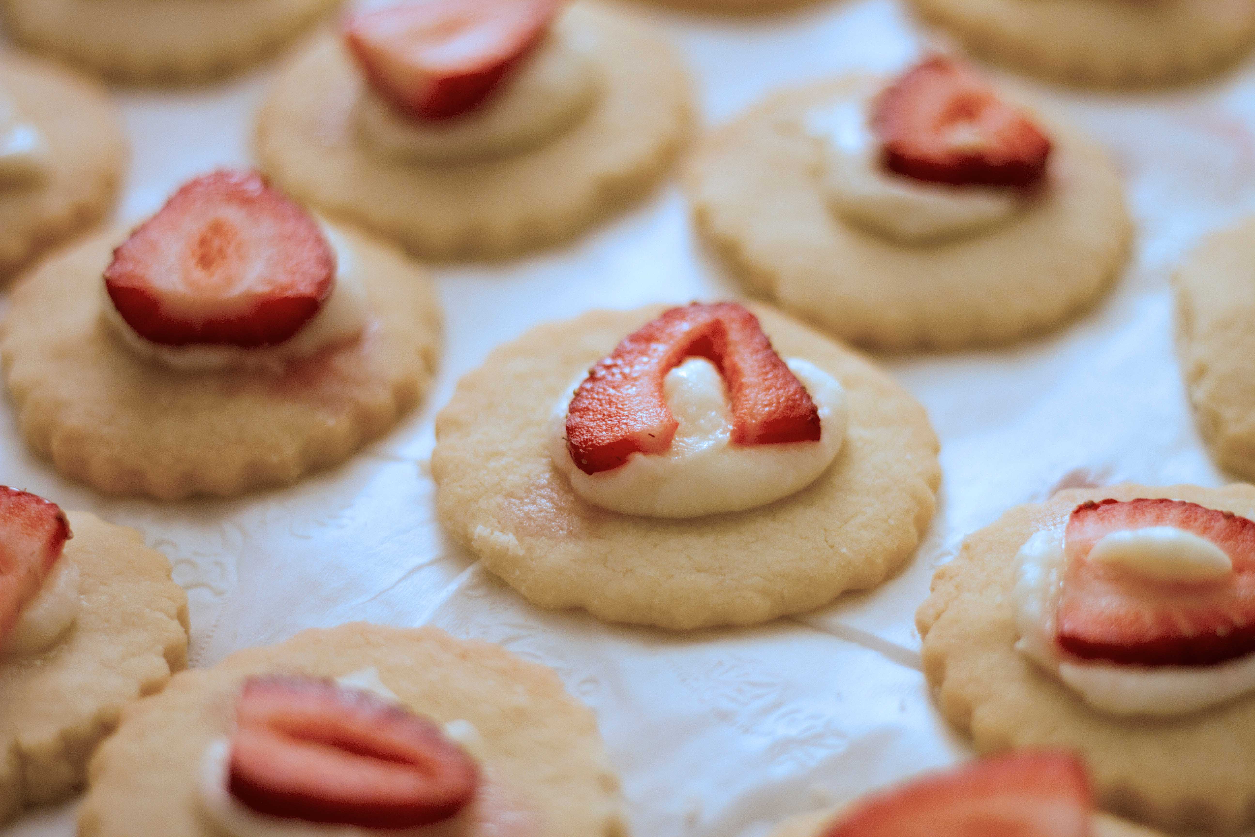 strawberrryshortbread2.jpg